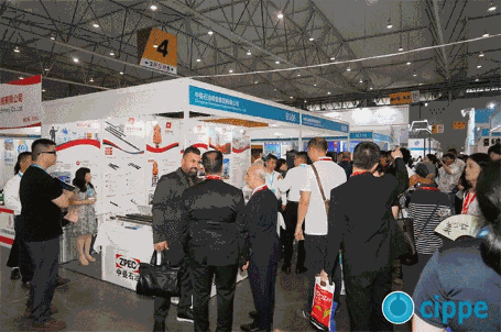 逐“新”而行 笃行致远｜2025成都国际石油和化工技术装备展览会开幕(图1)