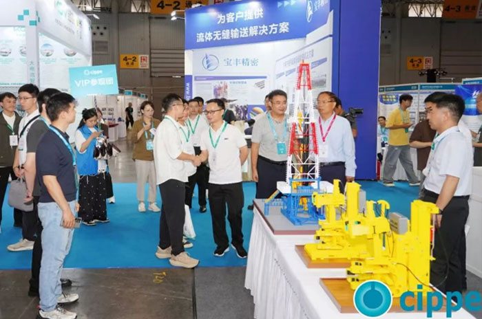 逐“新”而行 笃行致远｜2025成都国际石油和化工技术装备展览会开幕(图3)