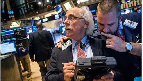 美国原油产量下降VS库存微增，油价平静背后藏危机与机遇(图1)