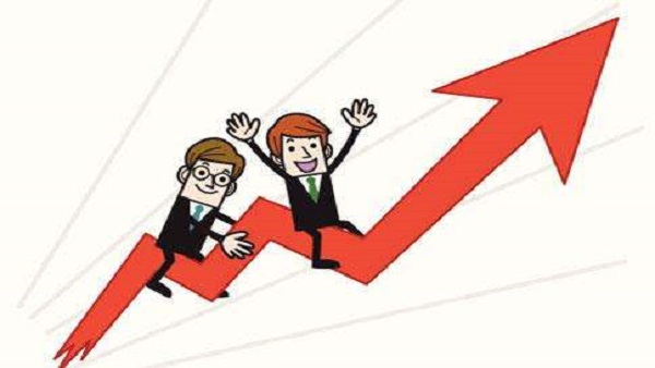 油价徘徊低位，减产难敌供应过剩，上半年跌幅或创20年新高(图1)